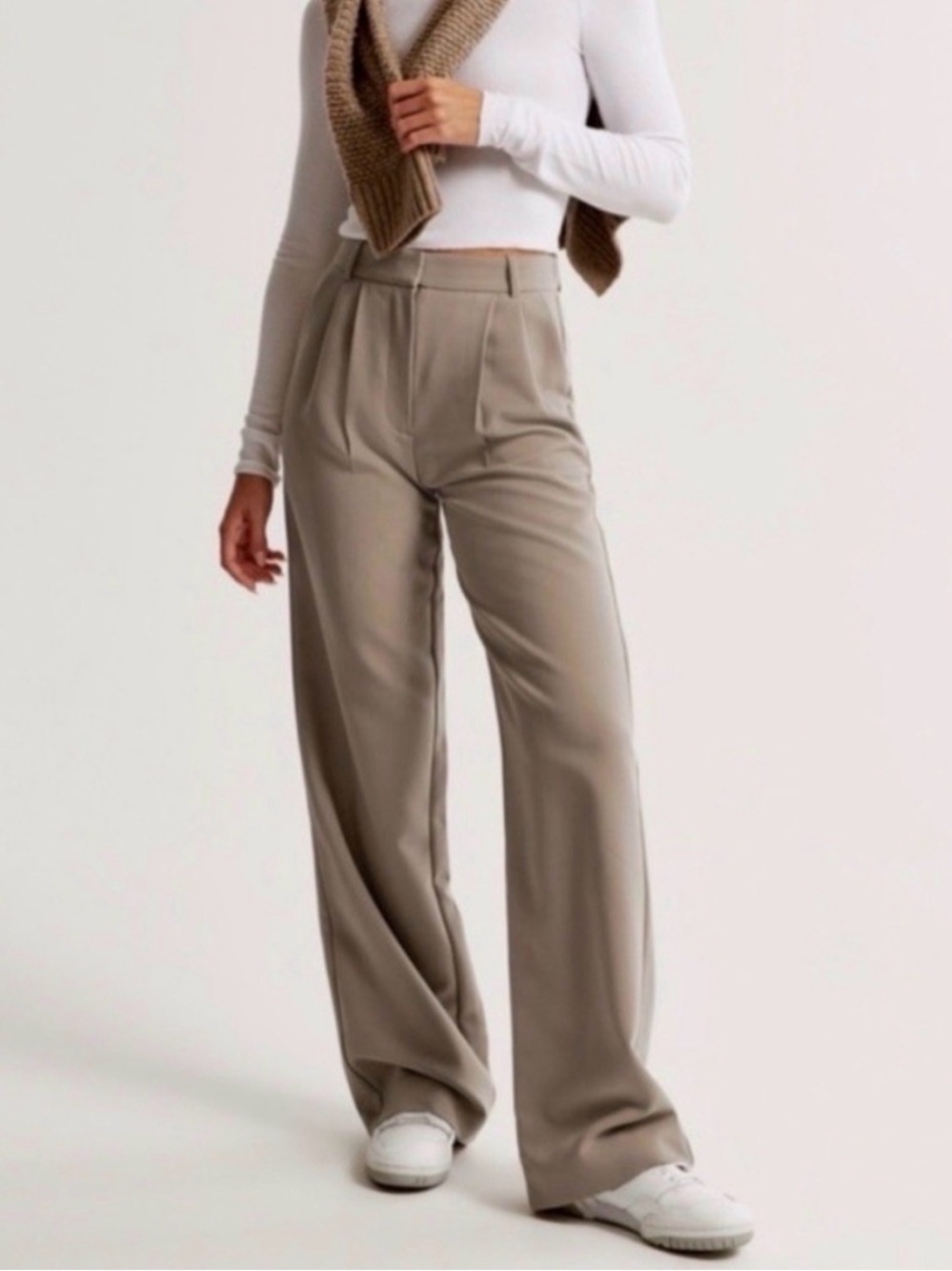 Abercrombie Sloan Tan Beige Taupe Wide Leg Pleated Trouser Pants 6 28